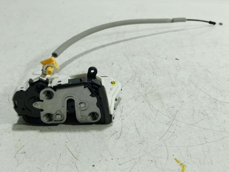 Recambio de cerradura puerta delantera izquierda para mg zs suv (azs1) 1.5 vti referencia OEM IAM  10845780 