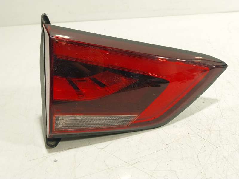 Recambio de piloto trasero izquierdo interior para mg zs suv (azs1) 1.5 vti referencia OEM IAM  A31005L0100 