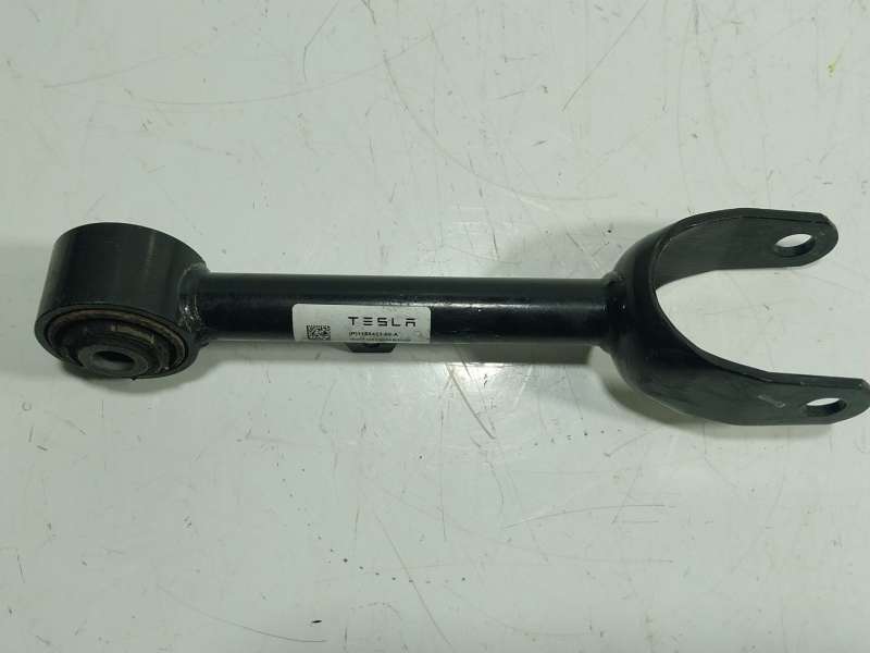 Recambio de brazo suspension superior trasero izquierdo para tesla model 3 ev referencia OEM IAM  118842300 