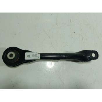 BRAZO SUSPENSION SUPERIOR TRASERO DERECHO 104442700 
