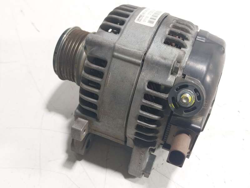 Recambio de alternador para hyundai tucson (tl, tle) 1.7 crdi referencia OEM IAM  373002A700 
