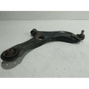 BRAZO SUSPENSION INFERIOR DELANTERO DERECHO 54501D7000 