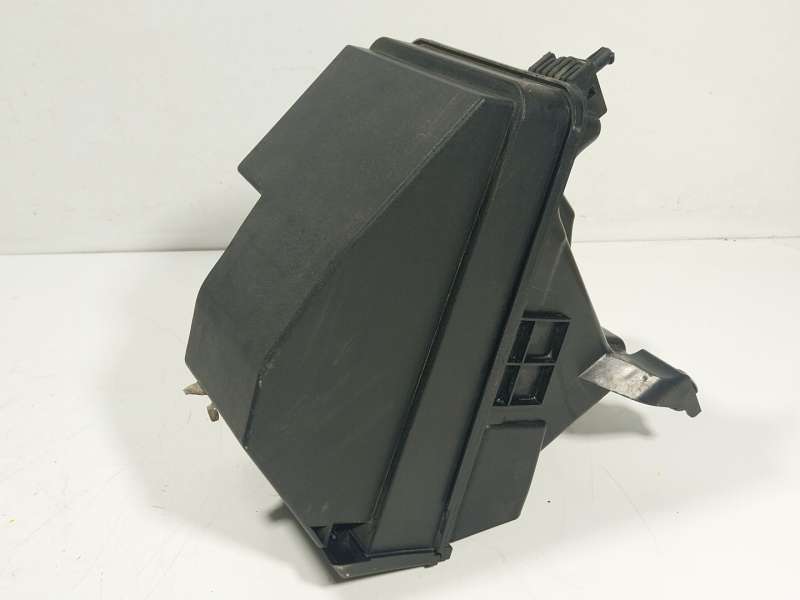 Recambio de filtro aire para hyundai tucson (tl, tle) 1.7 crdi referencia OEM IAM  28110D3100 