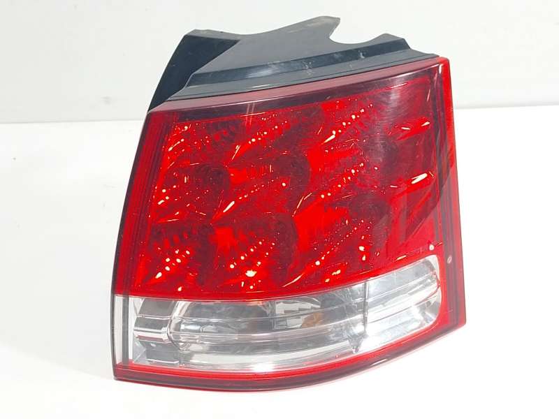 Recambio de piloto trasero derecho para citroën c-crosser (vu_, vv_) 2.2 hdi referencia OEM IAM   