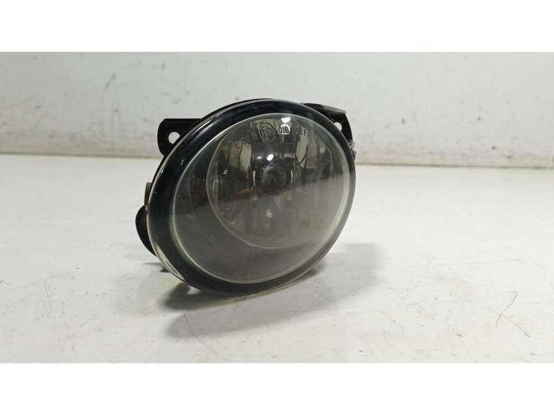 Recambio de faro antiniebla izquierdo para volkswagen passat b6 variant (3c5) 2.0 tdi referencia OEM IAM   