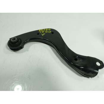 BRAZO SUSPENSION SUPERIOR TRASERO DERECHO 