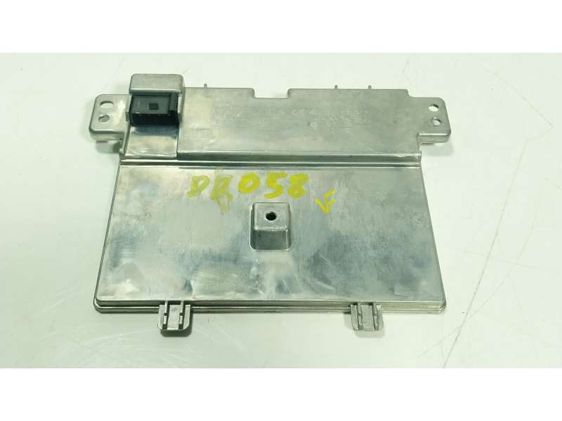 Recambio de modulo electronico para tesla model 3 ev referencia OEM IAM  175510090D 