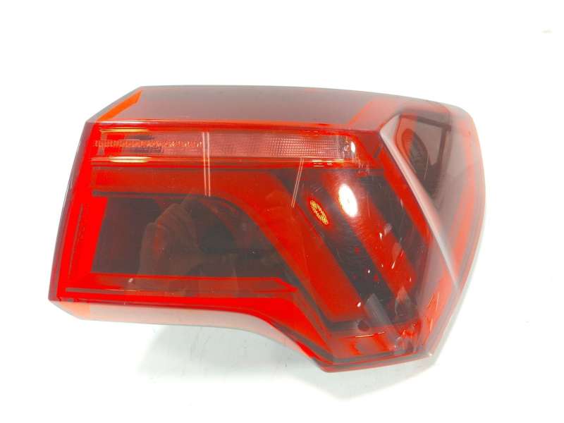 Recambio de piloto trasero derecho para audi q3 (f3b) 45 tfsi e referencia OEM IAM  83A945092 