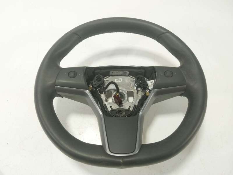 Recambio de volante para tesla model 3 ev awd referencia OEM IAM  109522200K 
