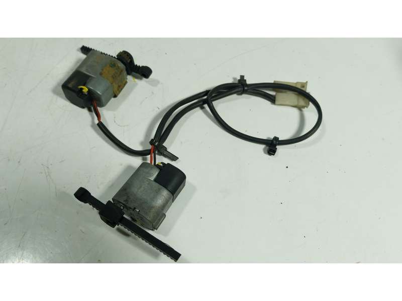 Recambio de motor apertura trampillas climatizador para ferrari 456 gt referencia OEM IAM   