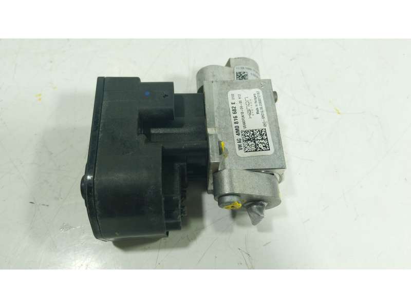 Recambio de valvula expansion para porsche taycan (y1a) 4s referencia OEM IAM  4M0816682 