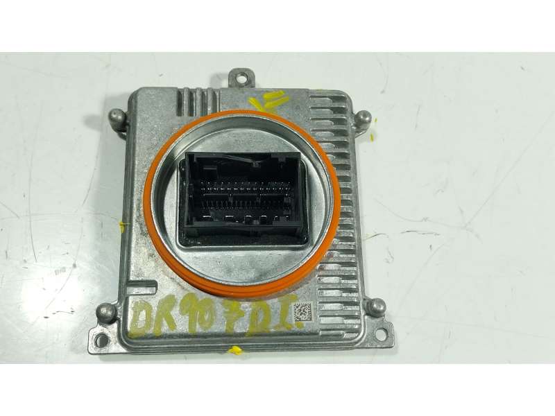 Recambio de centralita faros xenon para porsche taycan (y1a) 4s referencia OEM IAM  992941572BA 