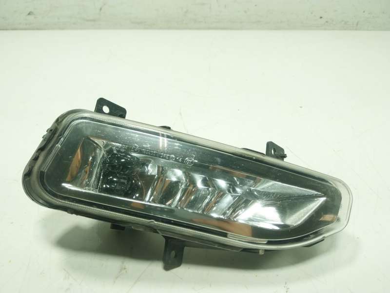 Recambio de faro antiniebla derecho para nissan micra v (k14) 1.0 referencia OEM IAM 261508995C  261508995C