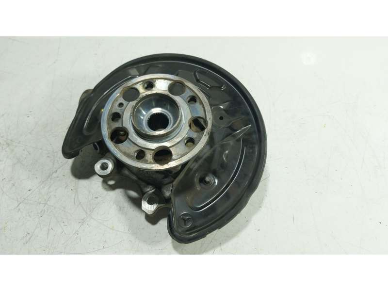 Recambio de mangueta trasera izquierda para mercedes-benz clase c t-model (s205) c 180 (205.240) referencia OEM IAM   