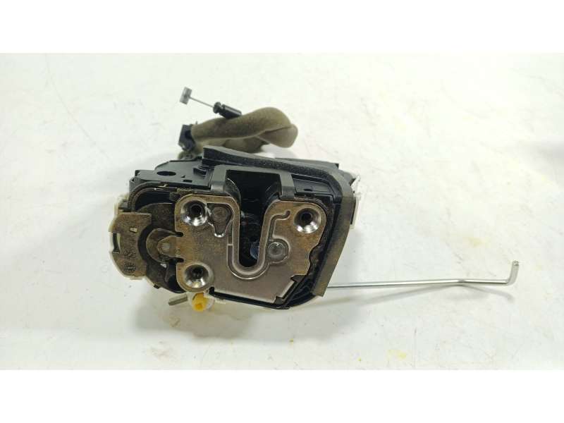 Recambio de cerradura puerta delantera derecha para mg mg 4 (eh32) ev referencia OEM IAM  11090046 