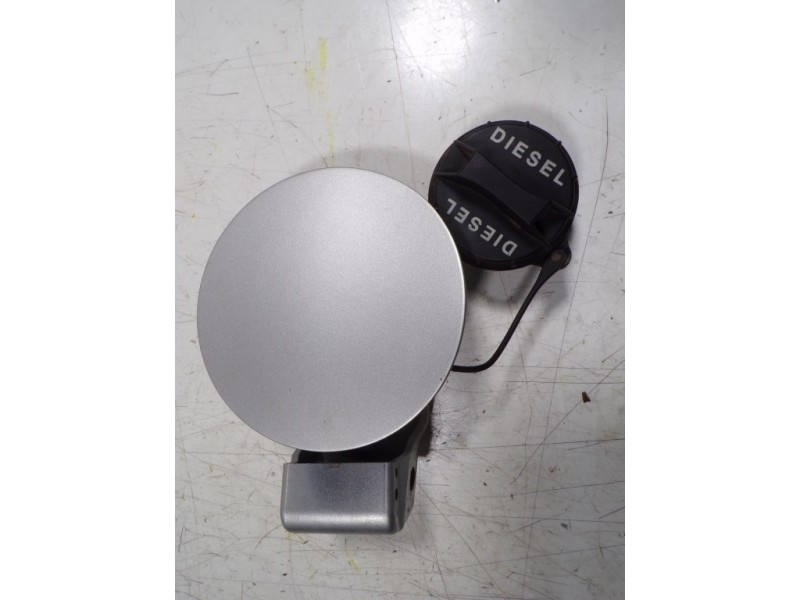 Recambio de tapa combustible para kia rio concept referencia OEM IAM 695101W200  