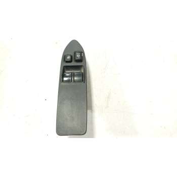 MANDO ELEVALUNAS DELANTERO IZQUIERDO 8608A112 