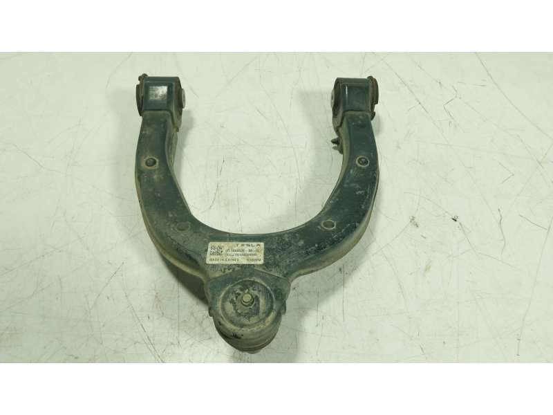 Recambio de brazo suspension superior delantero derecho para tesla model 3 ev awd referencia OEM IAM  104432600G 