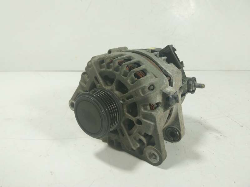 Recambio de alternador para hyundai ix35 (lm, el, elh) 1.7 crdi referencia OEM IAM  373002A850 2611067