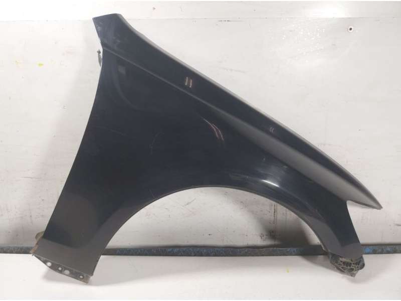 Recambio de aleta delantera derecha para lexus gs (_s19_) 450h (grs191_, gws191_) referencia OEM IAM   