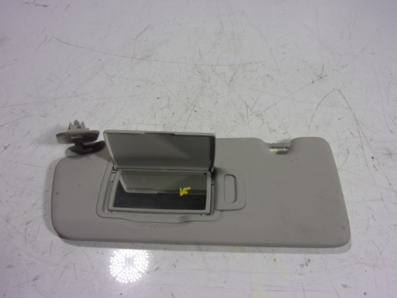 Recambio de parasol izquierdo para renault megane iv berlina 5p 1.3 tce cat referencia OEM IAM 964019396R  