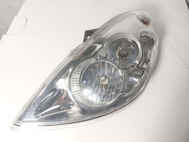 Recambio de faro izquierdo para renault master iii furgoneta (fv) 2.3 dci 170 fwd (fv0l) referencia OEM IAM  1ER01011719 