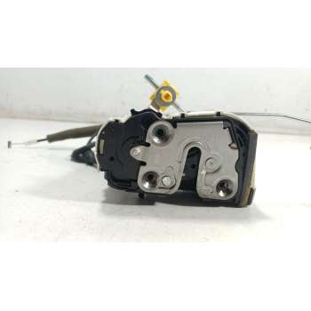 CERRADURA PUERTA TRASERA IZQUIERDA 11090047 