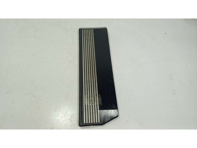 Recambio de tapa motor para bmw z4 roadster (e85) 2.2 i referencia OEM IAM  13531435950 