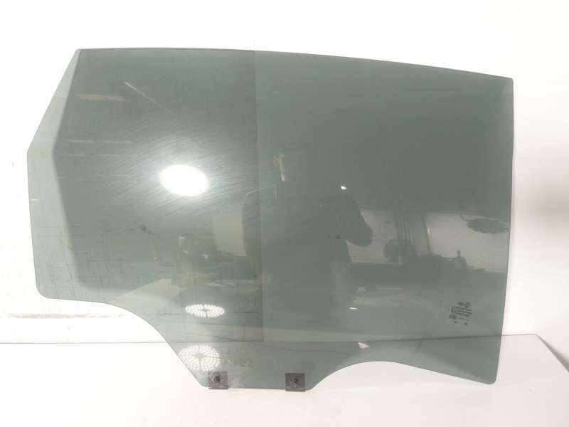 Recambio de cristal puerta trasero derecho para renault arkana i (lcm_, ldn_) 1.3 tce 140 (ldn0) referencia OEM IAM   