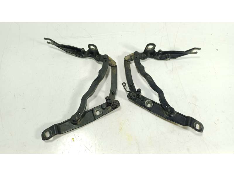 Recambio de bisagra para bmw z4 roadster (e85) 2.2 i referencia OEM IAM  7016179 7016179