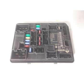 CAJA RELES / FUSIBLES 284B73384R 