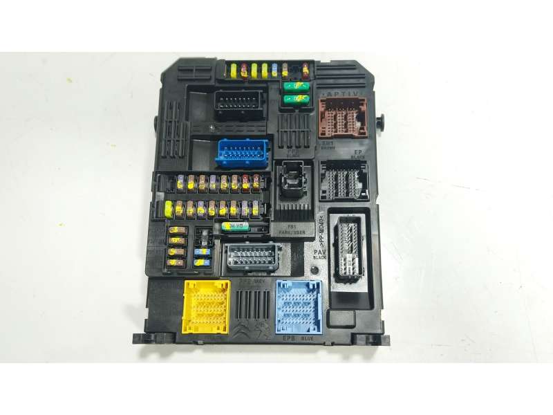 Recambio de caja reles / fusibles para toyota proace caja/chasis (mdz_) 2.0 d4d (mdza) referencia OEM IAM  985566528002 