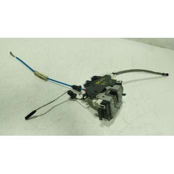 CERRADURA PUERTA TRASERA IZQUIERDA A2047302735 