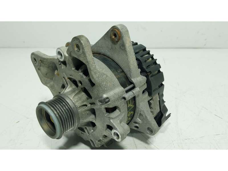 Recambio de alternador para renault arkana i (lcm_, ldn_) 1.3 tce 140 (ldn0) referencia OEM IAM  2310A1749R 