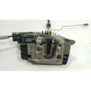 CERRADURA PUERTA DELANTERA DERECHA A0997201800 