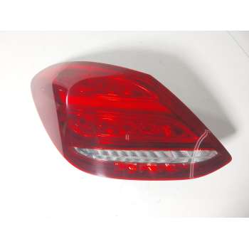 PILOTO TRASERO IZQUIERDO A2059060357 
