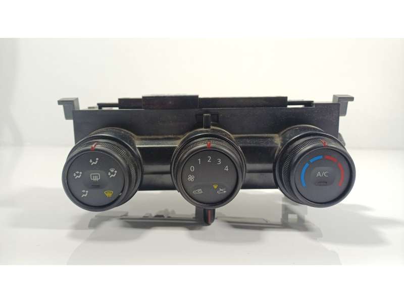 Recambio de mando calefaccion / aire acondicionado para dacia duster (hm_) 1.0 tce 90 referencia OEM IAM  T679803 T679803