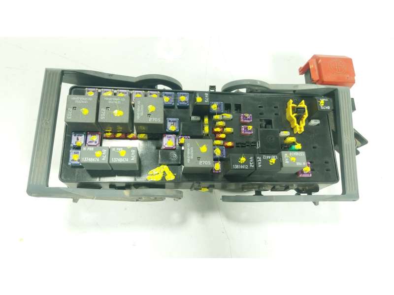 Recambio de caja reles / fusibles para fiat freemont (345_) 2.0 jtd referencia OEM IAM  68143318AB 
