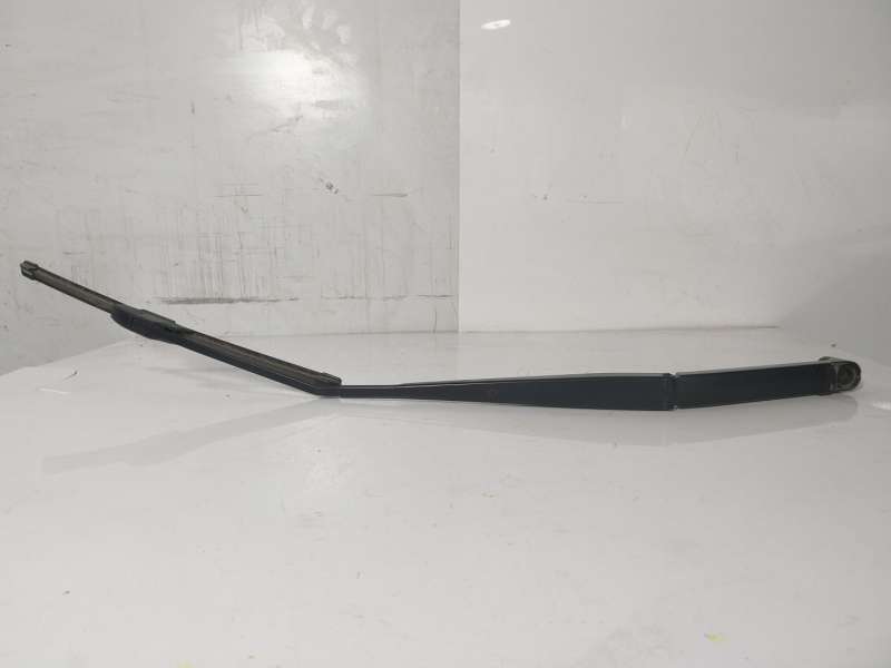 Recambio de brazo limpia delantero derecho para nissan leaf (ze1) electric referencia OEM IAM   