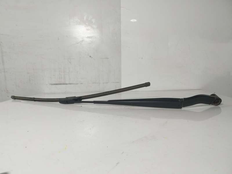 Recambio de brazo limpia delantero izquierdo para nissan leaf (ze1) electric referencia OEM IAM   