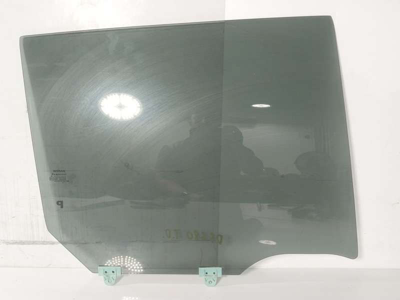 Recambio de cristal puerta trasero derecho para nissan leaf (ze1) electric referencia OEM IAM   