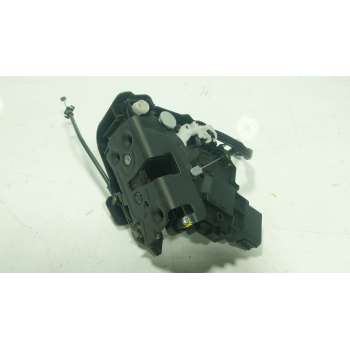 CERRADURA PUERTA TRASERA IZQUIERDA 30799324 