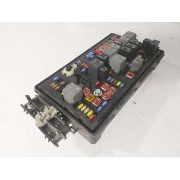 Recambio de caja reles / fusibles para opel insignia a sports tourer (g09) 1.4 (35) referencia OEM IAM  1348555101 529050199