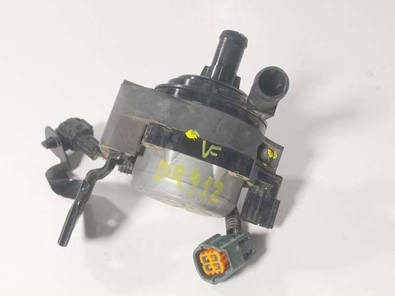 Recambio de bomba agua para nissan leaf (ze1) electric referencia OEM IAM  215815SA0A 0641001451
