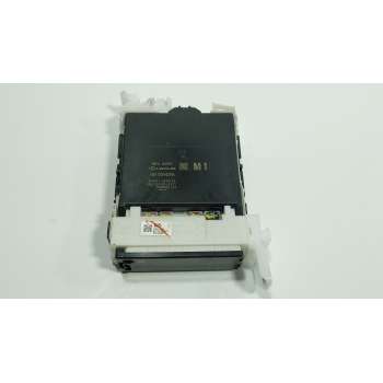 CAJA RELES / FUSIBLES 892210DC10 MB2381005571