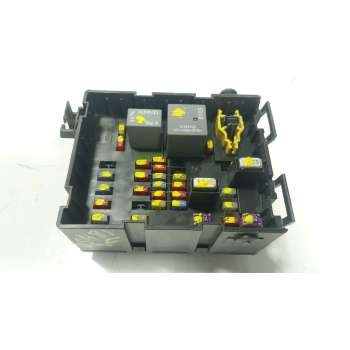 Recambio de caja reles / fusibles para fiat freemont (345_) 2.0 jtd referencia OEM IAM  68068355AC 