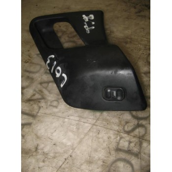 MANDO ELEVALUNAS TRASERO DERECHO 