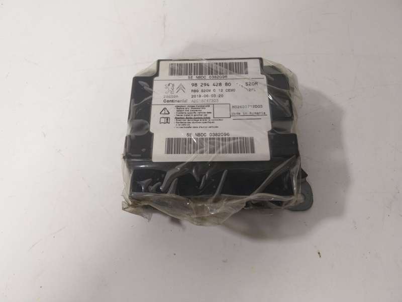 Recambio de centralita airbag para citroën c3 iii (sx) 1.2 puretech 82 referencia OEM IAM 1635070680  