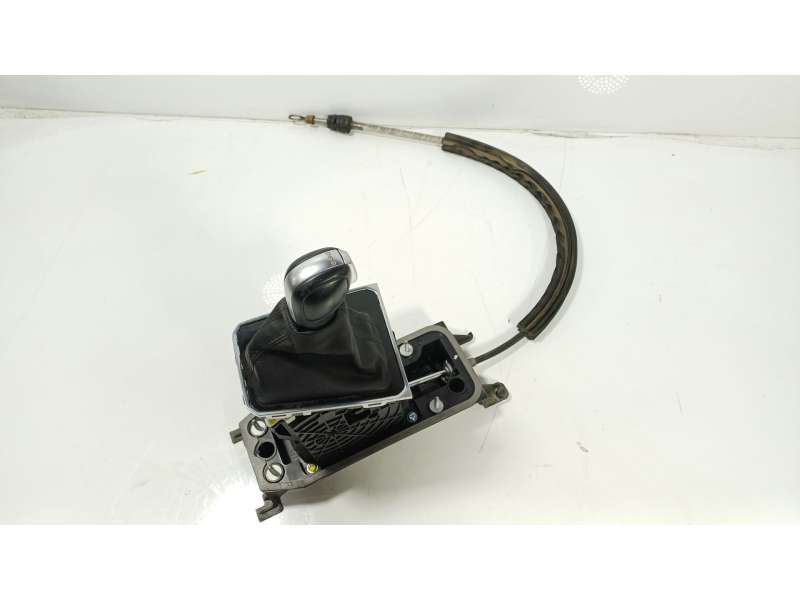 Recambio de palanca cambio para volkswagen passat b8 (3g2, cb2) 2.0 tdi referencia OEM IAM 5Q1713059K 5K0713079 3Q0713085