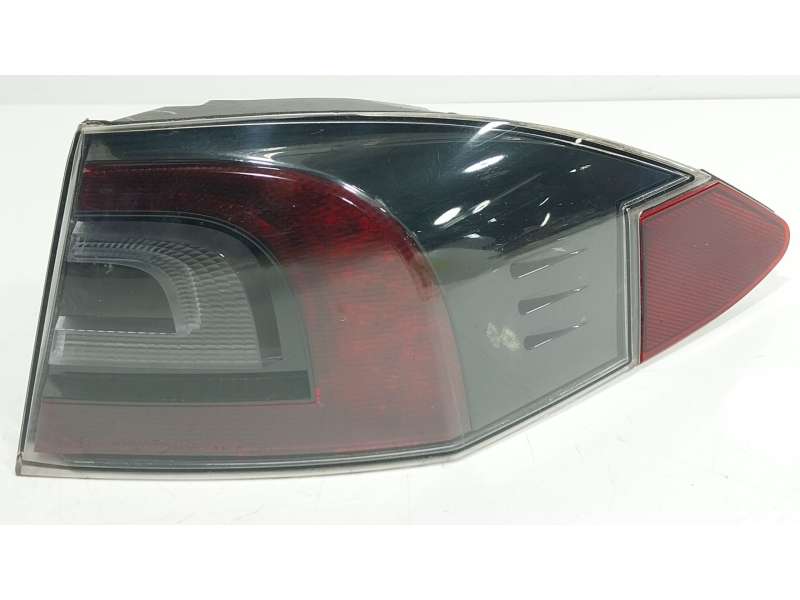 Recambio de piloto trasero derecho para tesla model s 60 referencia OEM IAM  600592100B 0013411118000